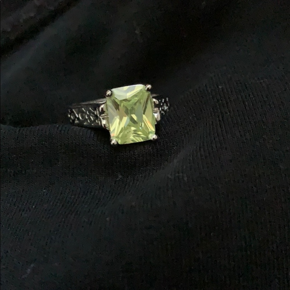Lia Sophia Appletini Ring